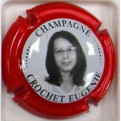 CROCHET ET FILLES N°04 CONTOUR ROUGE